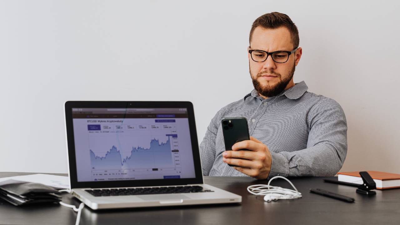 10 Elements of a Homepage That Converts Visitors